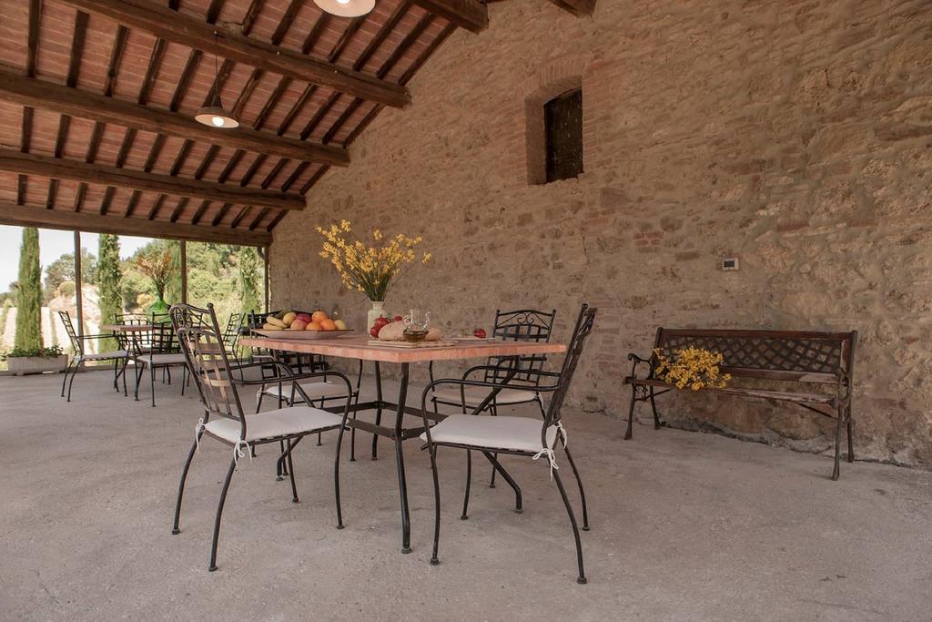Azienda Agricola E Agriturismo Vallorsi Terricciola Exterior foto